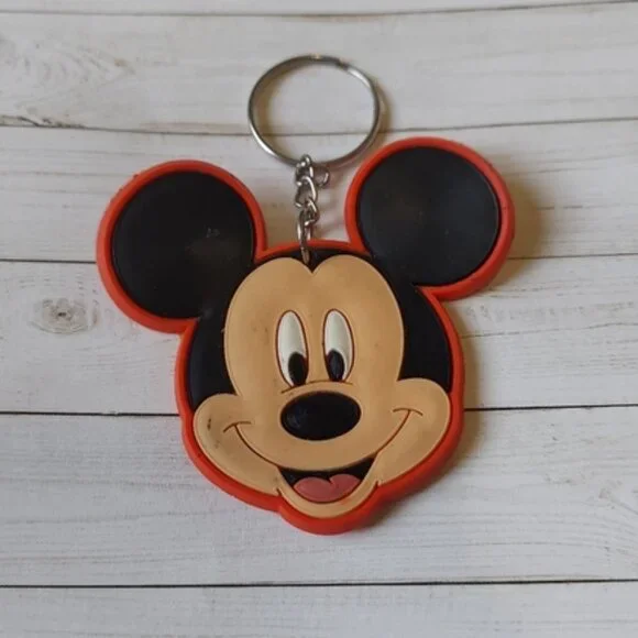 Disney | Mickey Mouse Head | Iconic Silicone Keychain - Picture 1 of 4